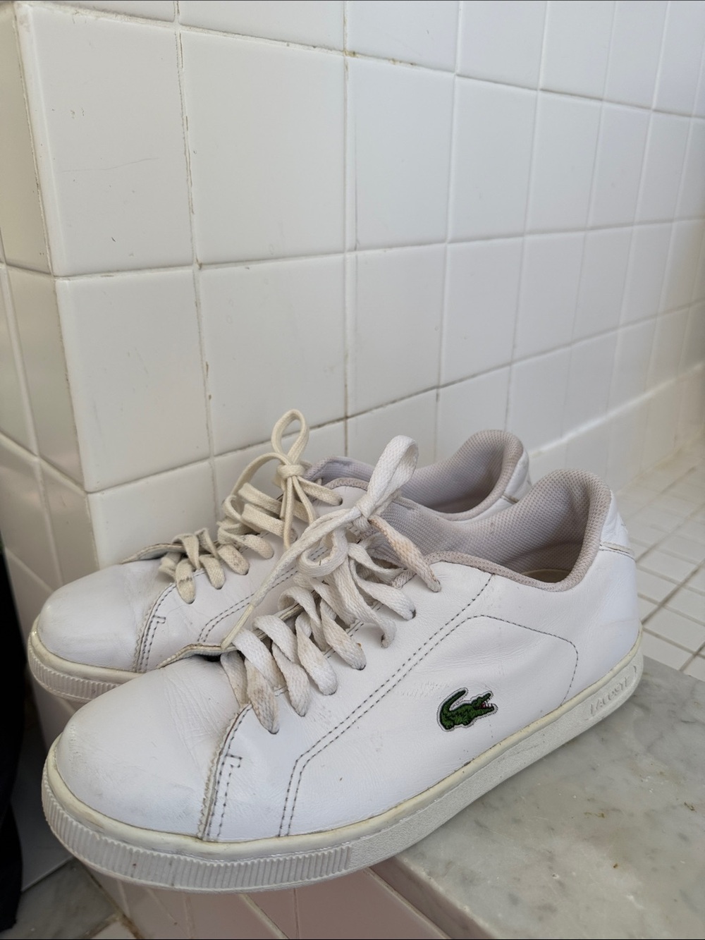 Lacoste White Leather Low-Top Sneakers with Green Croc